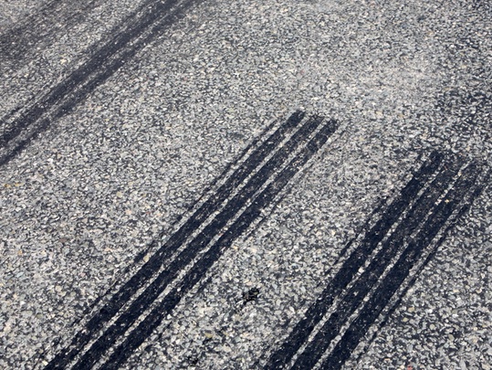 Accident-Skid-Marks