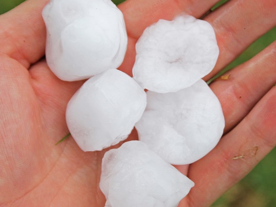 Hail-Hand